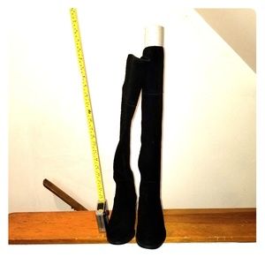 Vince Camuto Over the knee  Black Suede size 6
